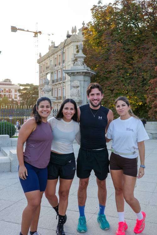 September, On The Run  35